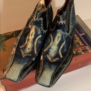 Embroidered Ankle boots, by Robert Wayne